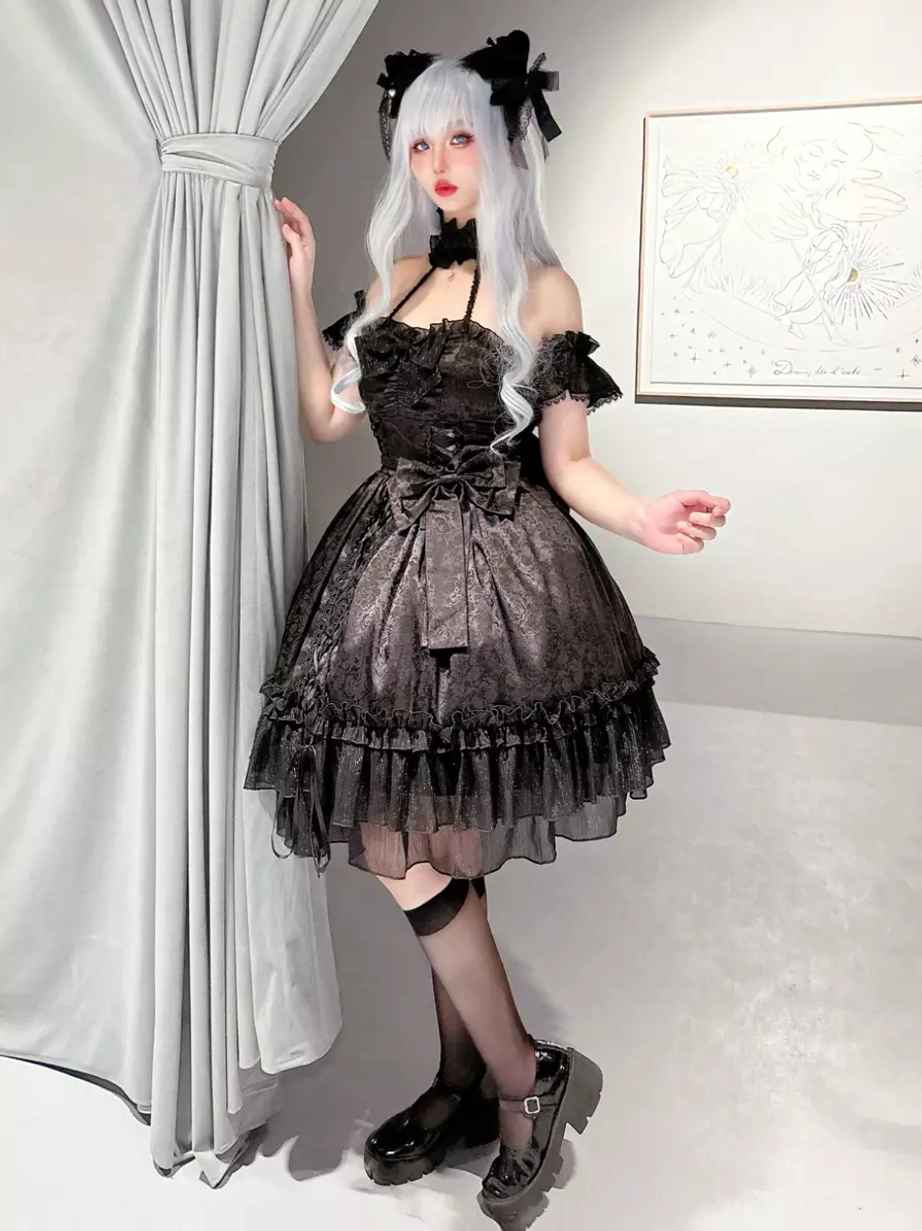 Black sleeveless Gothic Lolita dress choker and neckline detail with coordinated bowknot accent piece