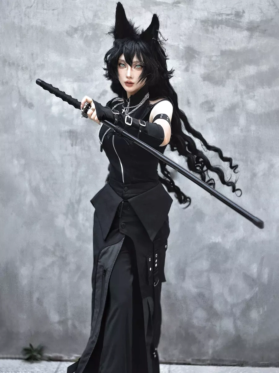 Black gothic Ouji Lolita two-piece set side profile view showing tactical buckle decorations and high neck sleeveless top