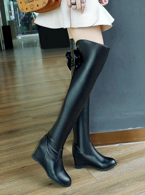 Black over-the-knee lolita boots rear view with decorative side buckle matte leather ruffled skirt coordinate
