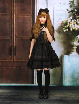 Gothic lolita black OP dress fitted waist flared ruffled skirt three-quarter front angle model
