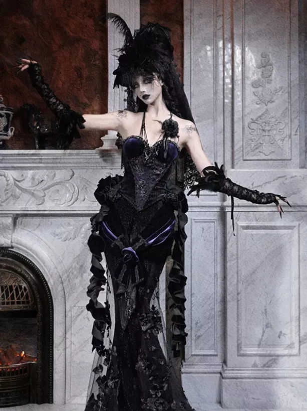 Black Gothic Lolita evening skirt full side standing view model holding umbrella floor-length lace feathered headwear
