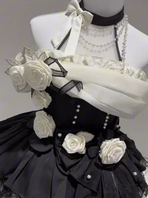 gothic lolita dress corset bodice pearl fasteners halter bow strap black ribbon rose decorations close up