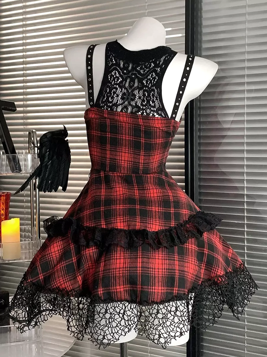 Back view of red and black plaid gothic lolita JSK dress revealing lace panel back detail, rivet-adorned shoulder straps, and ruffled lace hem with gothic aesthetic