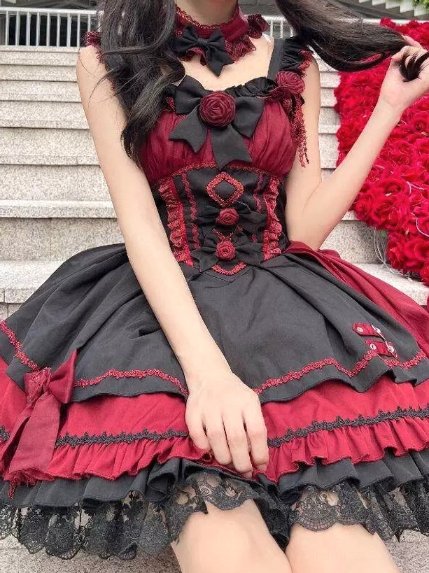 Sleeveless gothic lolita JSK color block design lace skirt hem rose bow decorations front view