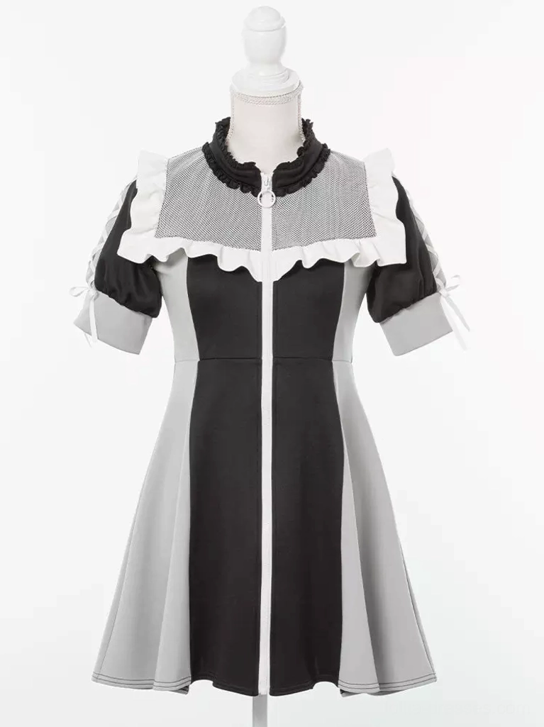 Jirai Kei color block lolita dress detail shot showcasing mesh ruffled collar construction lace trim work and puff sleeve design elements