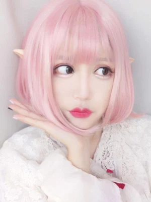 light pink lolita wig frontal close-up heat resistant synthetic fiber smooth texture sweet lolita hair