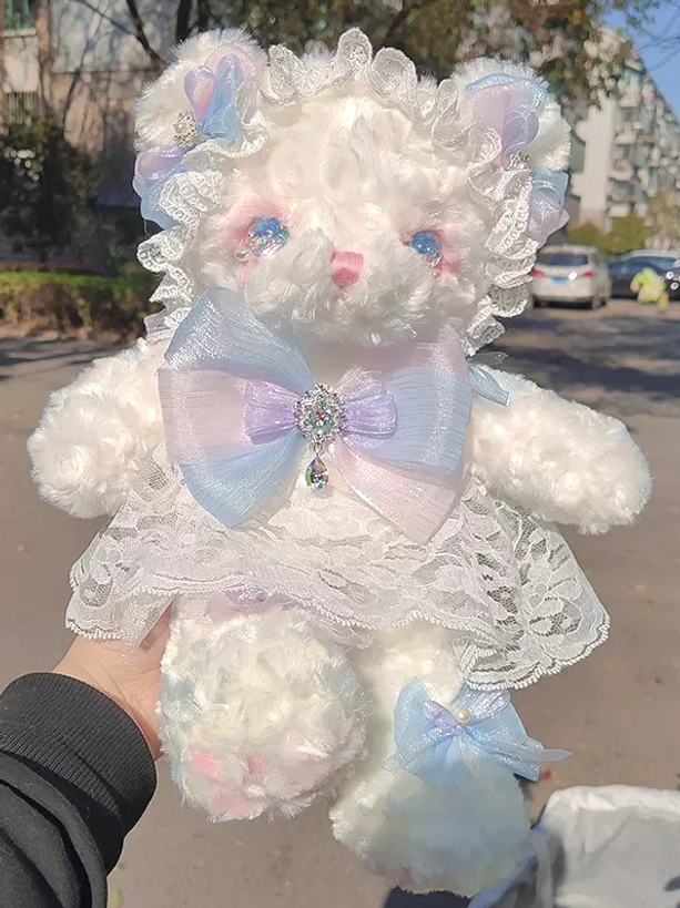 Lolita bear crossbody bag held in hand outdoor wear white plush full lace skirt sweet Lolita style complete coordinate