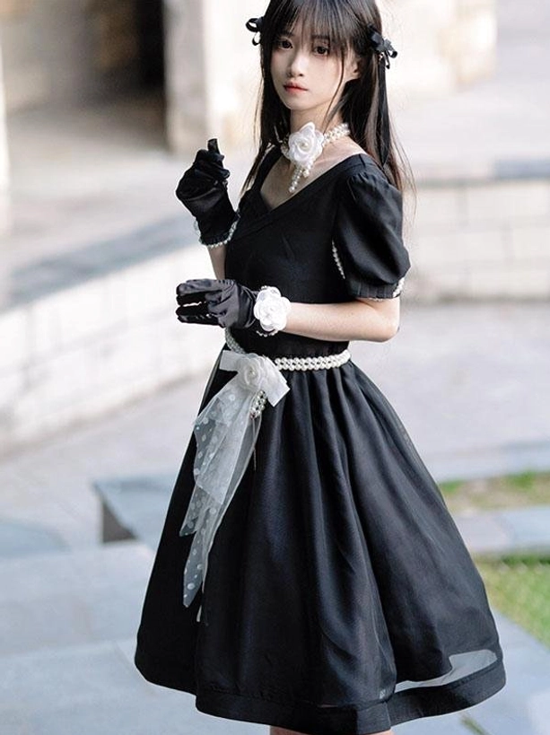 V-neck short-sleeve lolita dress side view with sheer white waist sash formal black gloves and pearl flower necklace accessory