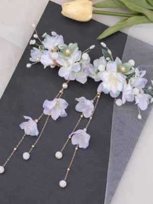 pair-of-floral-hair-clips-with-pearl-chain-tassels-and-pale-purple-blooms-lolita-style-accessory-detail