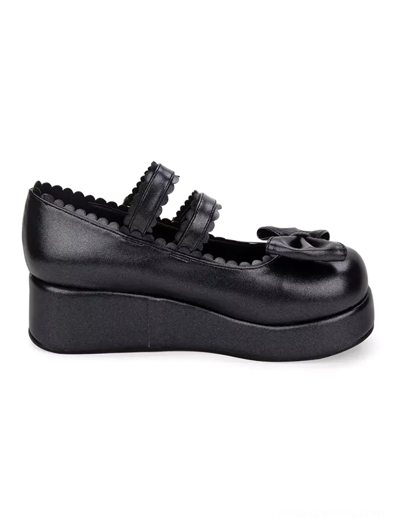 Lolita platform Mary Jane shoe black PU leather single buckle frill strap small bow side three-quarter detail view