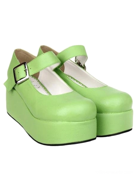 Sweet Lolita platform Mary Jane shoes black glossy patent leather buckle detail close-up metal strap mechanism