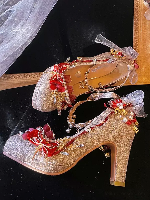 gold-glitter-lolita-pumps-side-view-round-toe-silhouette-red-floral-pearls-gold-fringe-rococo-bridal