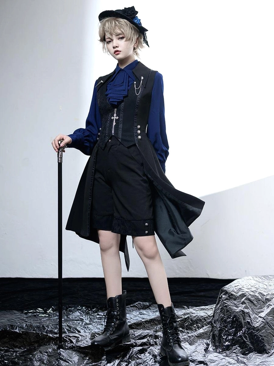 Ouji Lolita black bloomers side three-quarter view flowing tailcoat ruffled cravat androgynous styling
