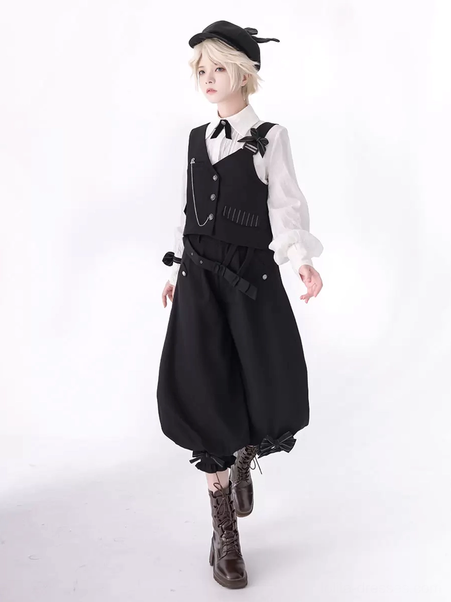 Oversized cropped Ouji bloomers side three-quarter view with waist belt buckle ruffled ankles