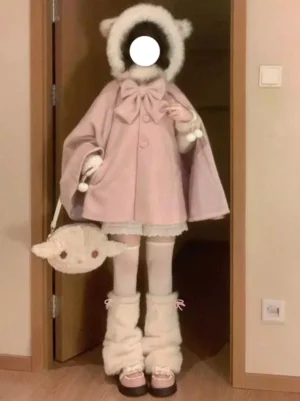 pink-sweet-lolita-poncho-cape-full-body-front-view-white-leg-warmers-lamb-crossbody-bag-styling