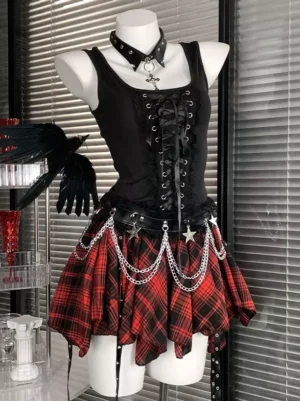 punk gothic lolita outfit oblique angle lace-trimmed tank top tartan skirt metal star chain belt styling