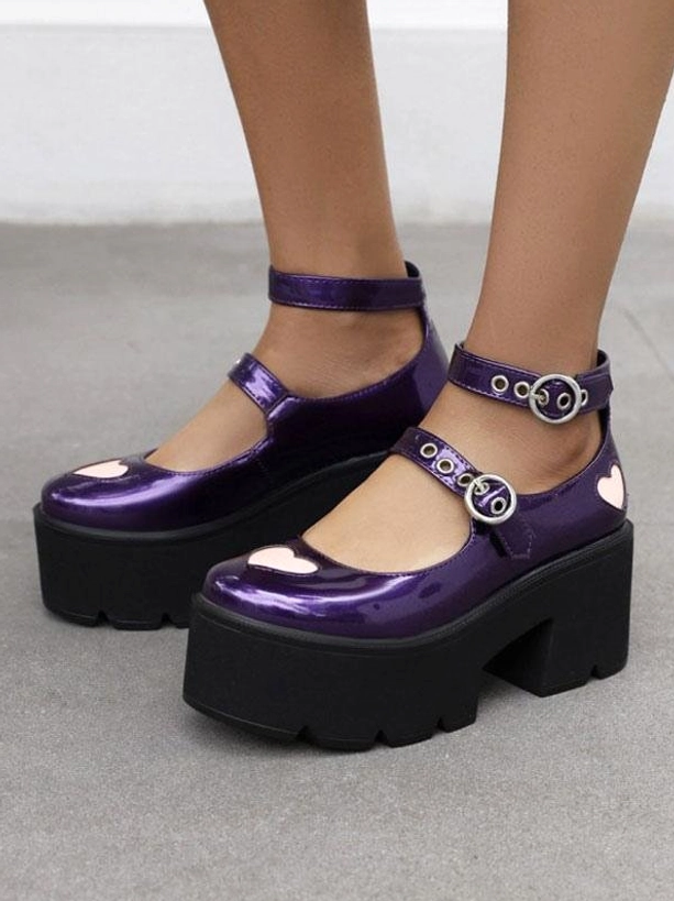 Purple gothic lolita Mary Jane platform shoes front three-quarter view with heart toe decoration and double buckle straps, premium patent leather