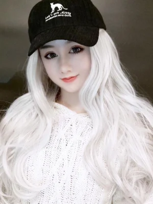 silver curly lolita wig frontal close-up full volume texture detailed showcase elegant lolita aesthetic