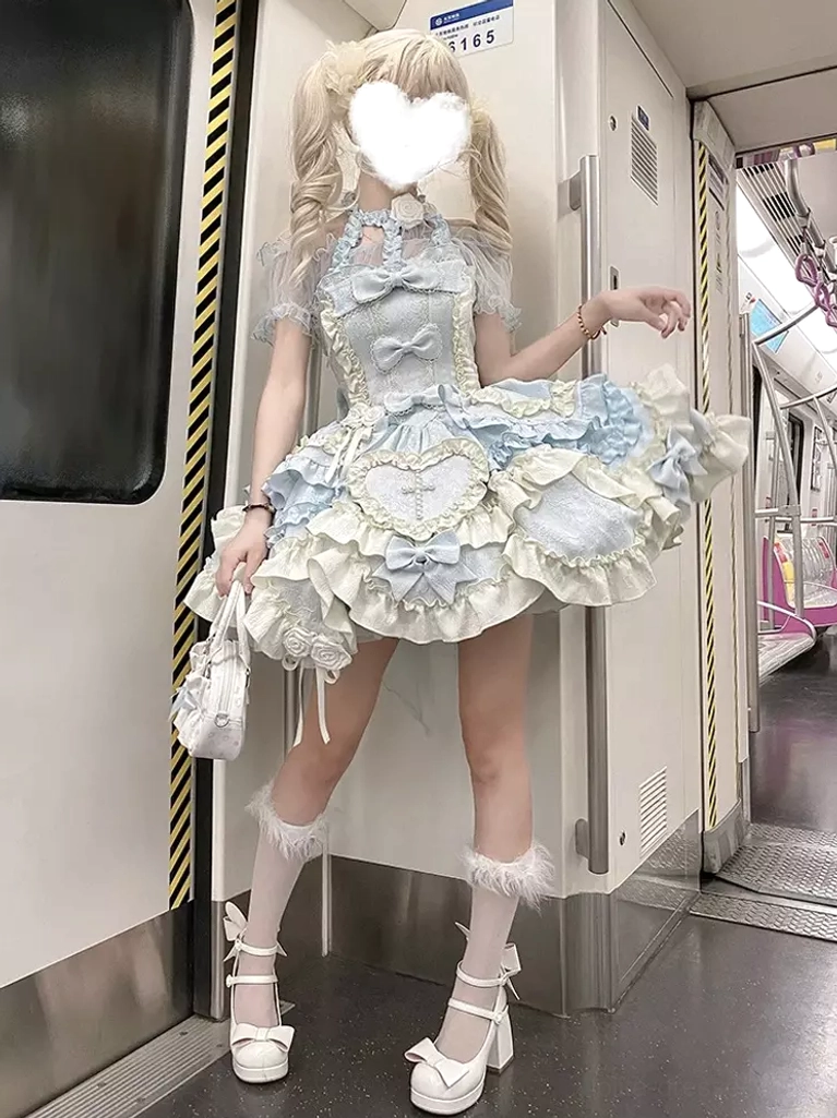 Sweet ballet lolita dress side standing view fluffy leg cuffs platform sandals ruffled skirt subway carriage setting