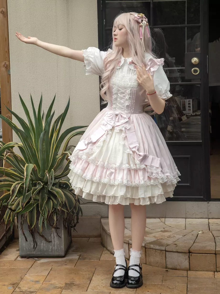 Sweet lolita outfit side three-quarter angle outdoor store setting short puff sleeves Mary Jane leather shoes pink wig