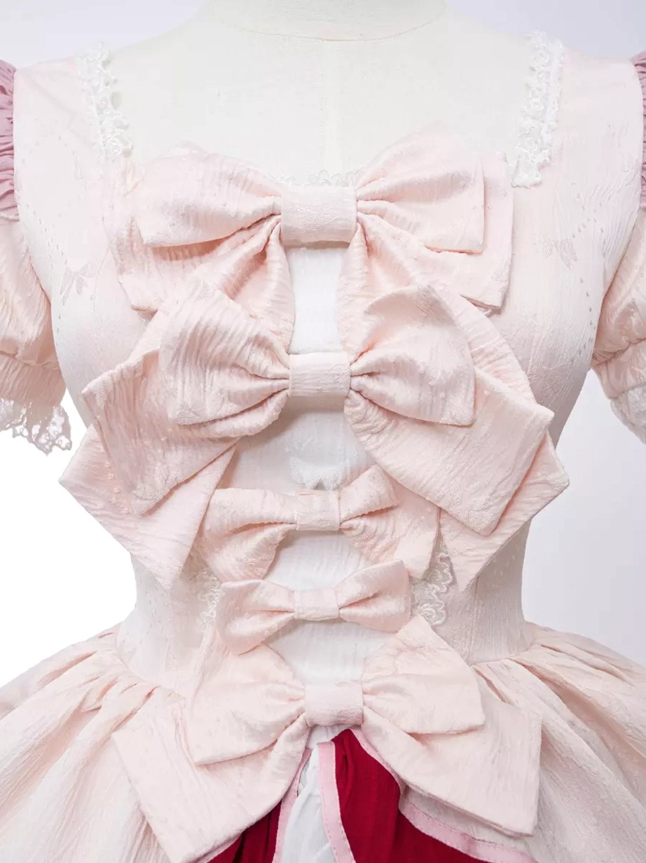 Sweet Lolita dress sizing guide and fit information displaying available sizes from S to XL with measurements and proportions for proper dress selection