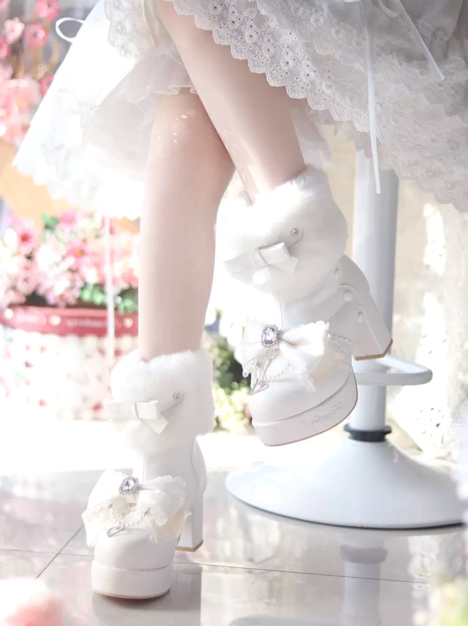 Sweet lolita fashion culture heritage history explanation Japanese kawaii aesthetic movement