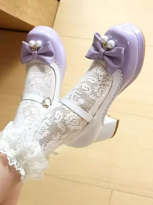 Sweet Lolita Mary Jane block heel shoes purple white color-block top-down close-up feet pearl bow ankle strap buckle round toe